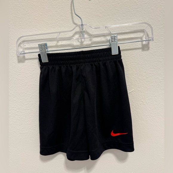 🛍️any 4 listings for $16🛍️ Black Athletic Shorts with Red Logo - Picture 1 of 2